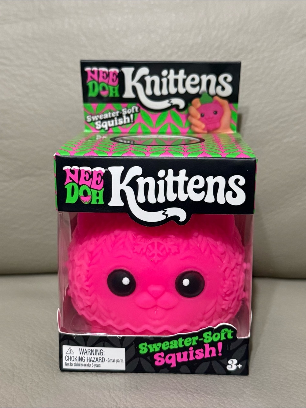 NEW NeeDoh Knittens PINK Sweater Soft Squish Squishy Christmas Toy Authentic